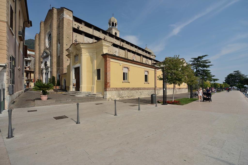 Antico Palazzo Signorile Daire Salò Dış mekan fotoğraf